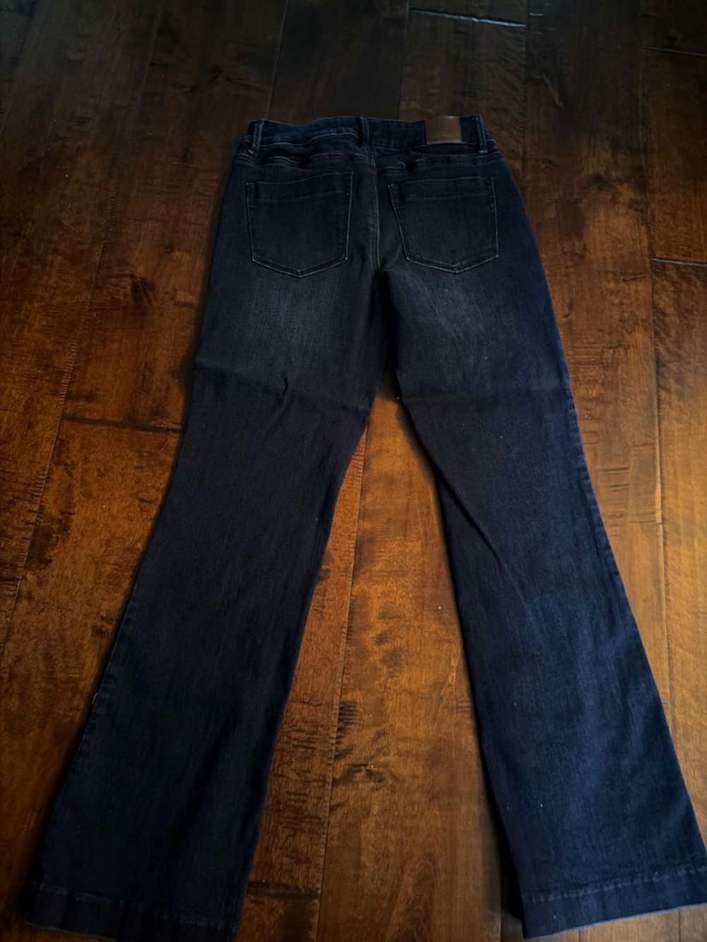 Jeans - Picture 7 of 9